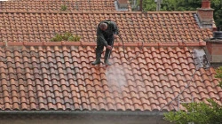 Démoussage toiture Bruz
